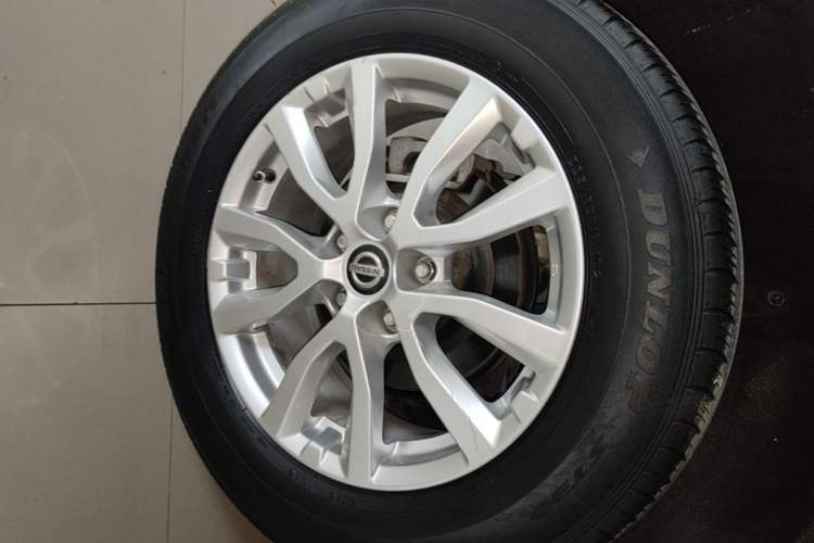 Used Nissan X-Trail 2017 2.0L CVT Comfort Edition 2WD Right Rear Wheel Hub