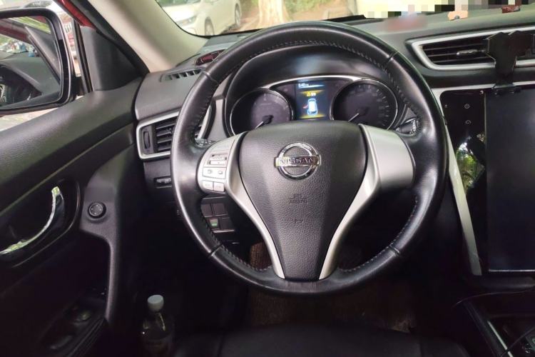 Used Nissan X-Trail 2017 2.0L CVT Comfort Edition 2WD Steering Wheel