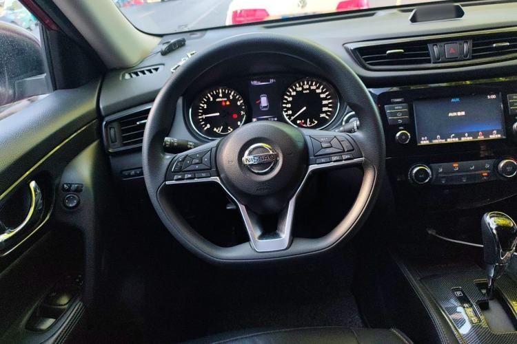 Used Nissan X-Trail 2017 2.0L CVT Comfort Edition 2WD Steering Wheel
