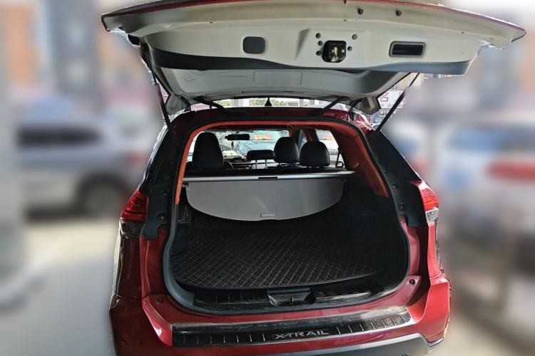 Used Nissan X-Trail 2017 2.0L CVT Comfort Edition 2WD Trunk