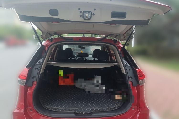 Used Nissan X-Trail 2017 2.0L CVT Comfort Edition 2WD Trunk