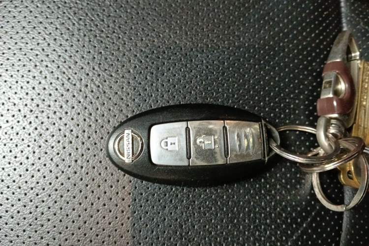 Used Nissan X-Trail 2017 2.0L CVT Comfort Edition 2WD Vehicle Key