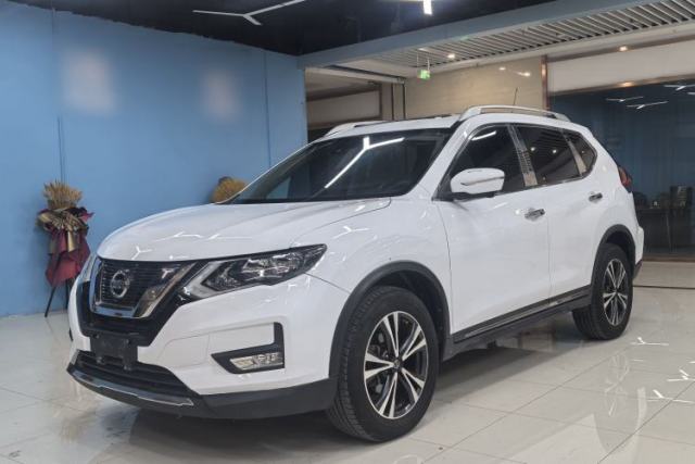 Ojetý Nissan X-Trail 2017 2.5L CVT Luxury Edition 4WD