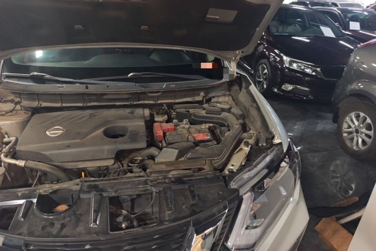 Used Nissan X-Trail 2017 2.0L CVT Comfort Edition 2WD Engine Bay Left