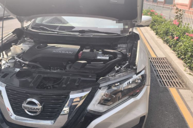 Used Nissan X-Trail 2017 2.5L CVT Luxury Edition 4WD Engine Bay Left