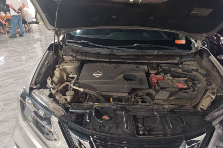 Used Nissan X-Trail 2017 2.0L CVT Comfort Edition 2WD Engine Bay Right