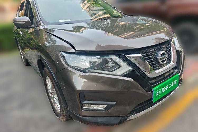 Used Nissan X-Trail 2017 2.0L CVT Comfort Edition 2WD Front Right 45 Deg