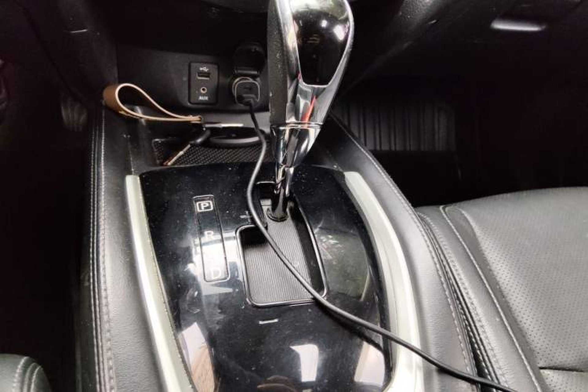 Used Nissan X-Trail 2017 2.0L CVT Comfort Edition 2WD Gear Lever