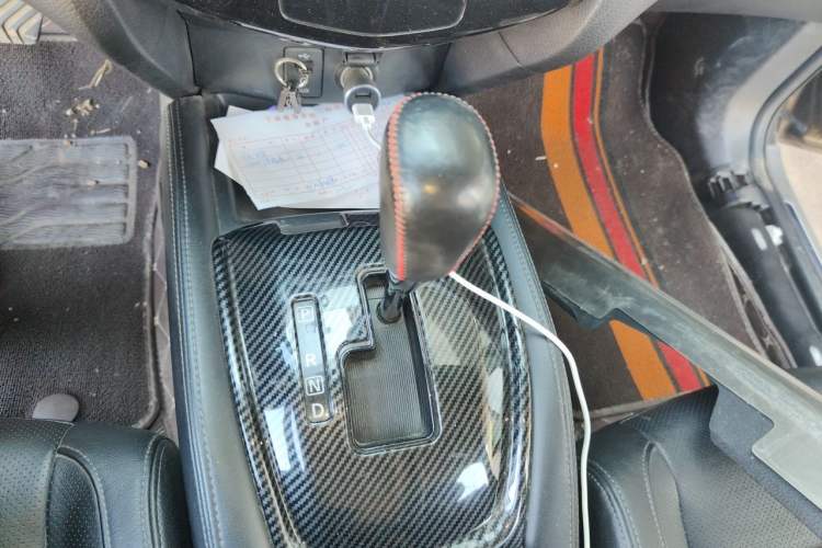 Used Nissan X-Trail 2017 2.0L CVT Comfort Edition 2WD Gear Lever