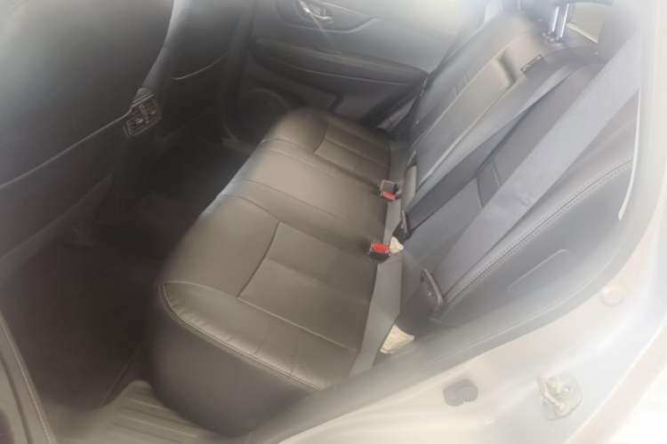 Used Nissan X-Trail 2017 2.0L CVT Comfort Edition 2WD Left Rear Seat