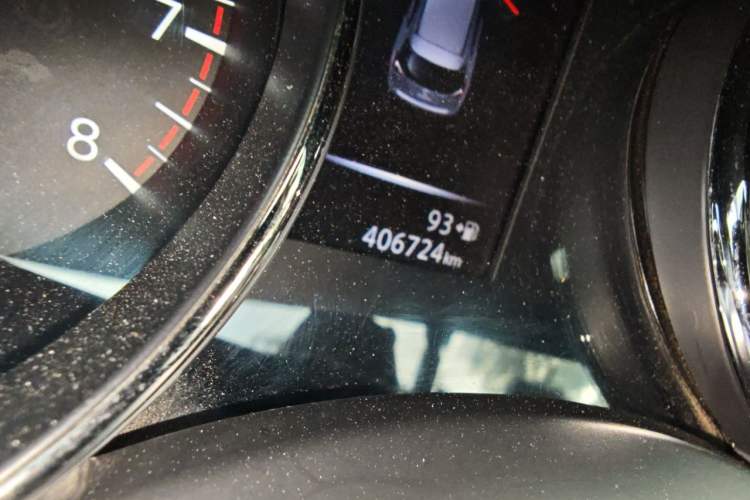 Used Nissan X-Trail 2017 2.0L CVT Comfort Edition 2WD Odometer Close Up