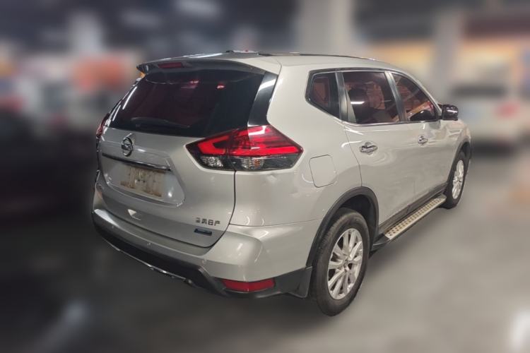 Used Nissan X-Trail 2017 2.0L CVT Comfort Edition 2WD Rear Right 45 Deg