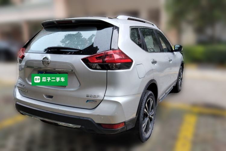 Used Nissan X-Trail 2017 2.5L CVT Luxury Edition 4WD Rear Right 45 Deg