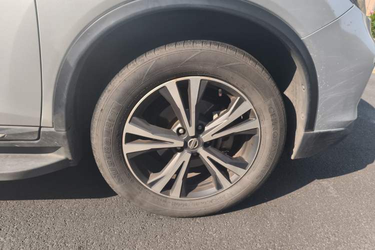 Used Nissan X-Trail 2017 2.5L CVT Luxury Edition 4WD Right Front Wheel Hub