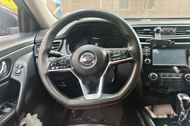 Used Nissan X-Trail 2017 2.0L CVT Comfort Edition 2WD Steering Wheel