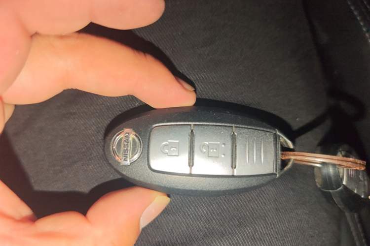 Used Nissan X-Trail 2017 2.0L CVT Comfort Edition 2WD Vehicle Key