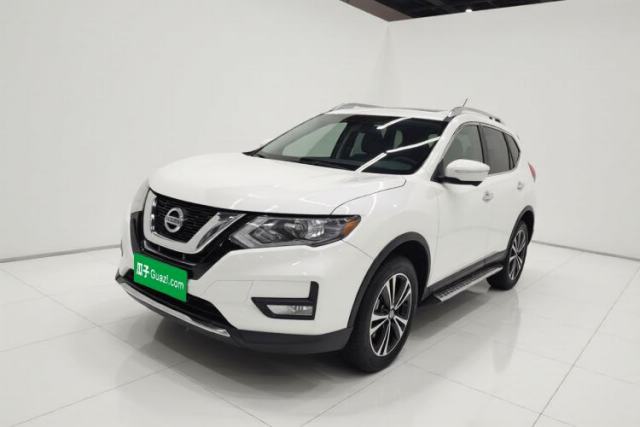 Nissan X-Trail 2017 2.5L CVT Luxury Edition 4WD مستعملة
