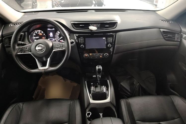 Used Nissan X-Trail 2017 2.0L CVT Comfort Edition 2WD Center Console