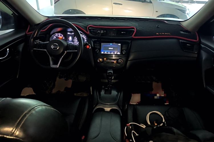 Used Nissan X-Trail 2017 2.0L CVT Comfort Edition 2WD Center Console