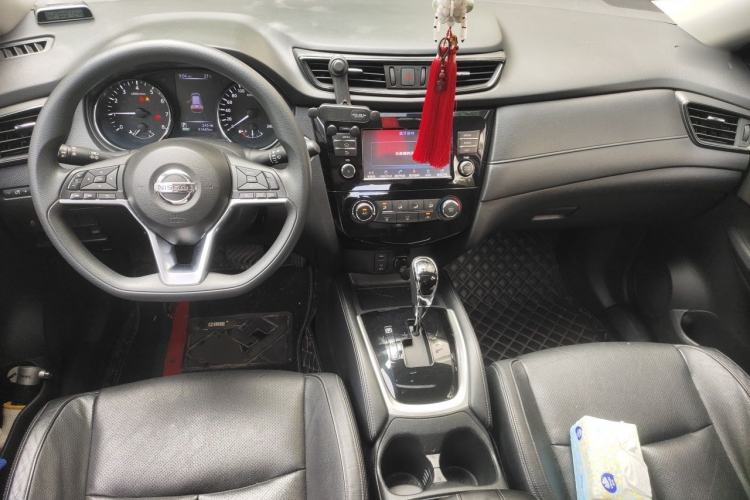 Used Nissan X-Trail 2017 2.0L CVT Comfort Edition 2WD Center Console