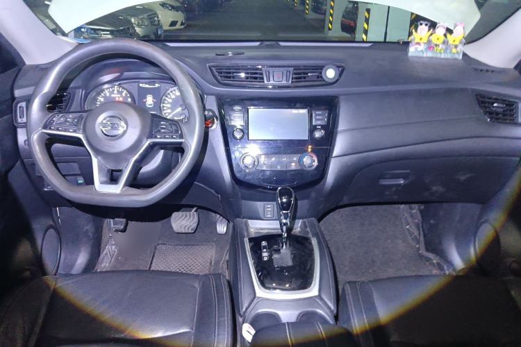 Used Nissan X-Trail 2017 2.0L CVT Comfort Edition 2WD Center Console