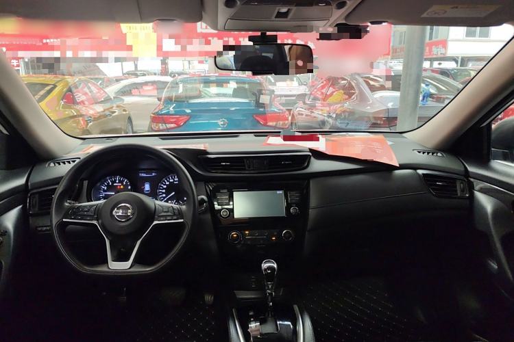 Used Nissan X-Trail 2017 2.0L CVT Comfort Edition 2WD Center Console