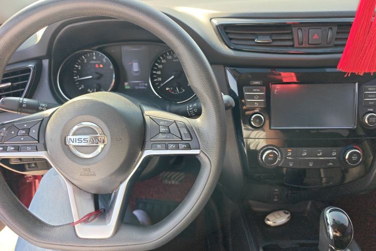 Used Nissan X-Trail 2017 2.0L CVT Comfort Edition 2WD Center Console