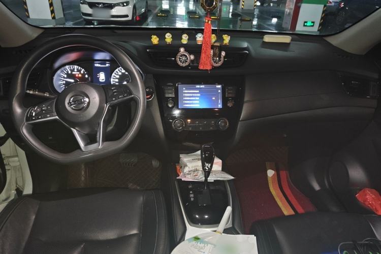 Used Nissan X-Trail 2017 2.0L CVT Comfort Edition 2WD Center Console