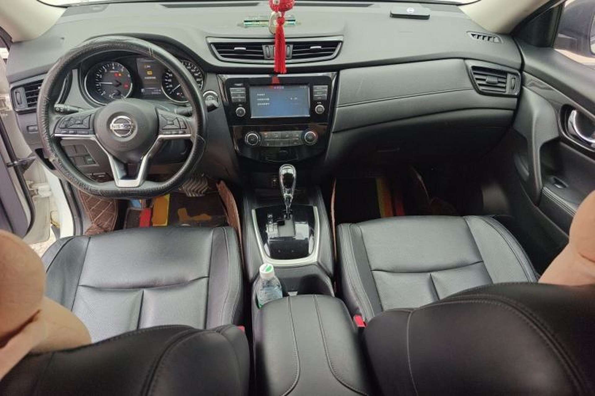 Used Nissan X-Trail 2017 2.0L CVT Comfort Edition 2WD Center Console