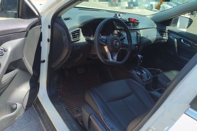 Used Nissan X-Trail 2017 2.0L CVT Comfort Edition 2WD Driver Seat