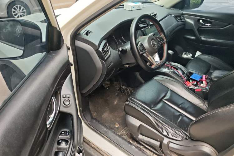 Used Nissan X-Trail 2017 2.0L CVT Comfort Edition 2WD Driver Seat