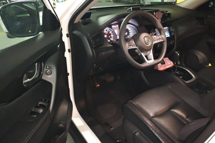 Used Nissan X-Trail 2017 2.0L CVT Comfort Edition 2WD Driver Seat