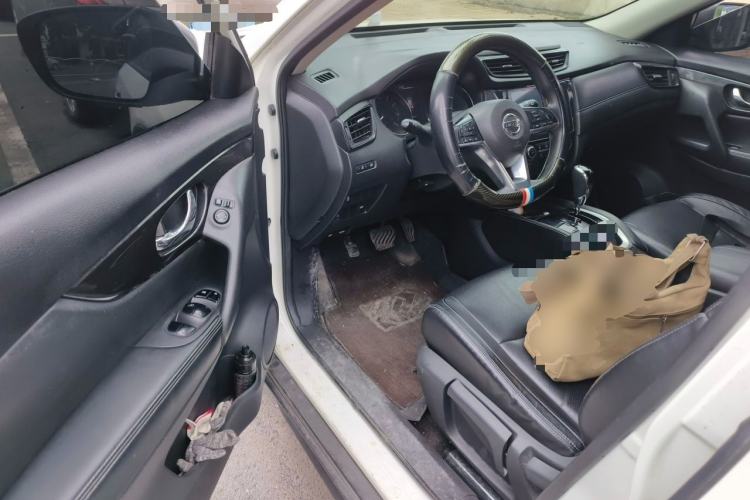 Used Nissan X-Trail 2017 2.0L CVT Comfort Edition 2WD Driver Seat