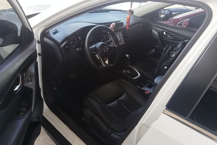 Used Nissan X-Trail 2017 2.0L CVT Comfort Edition 2WD Driver Seat