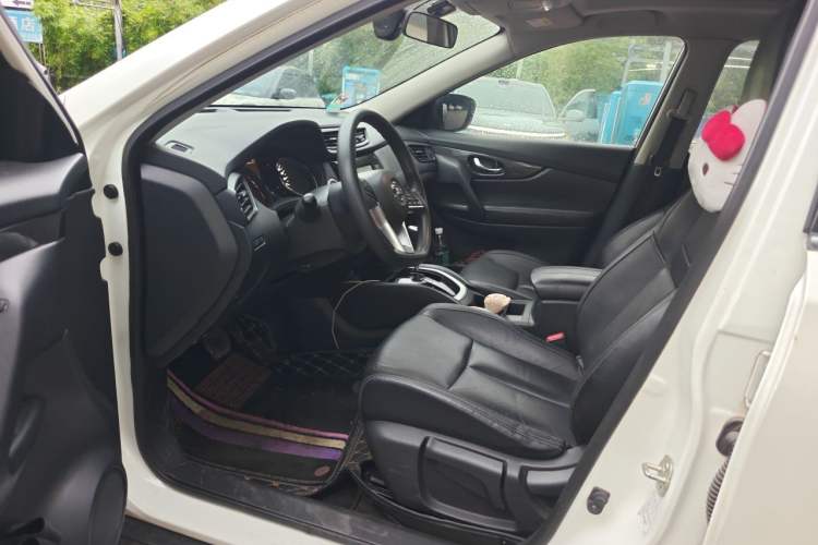 Used Nissan X-Trail 2017 2.0L CVT Comfort Edition 2WD Driver Seat