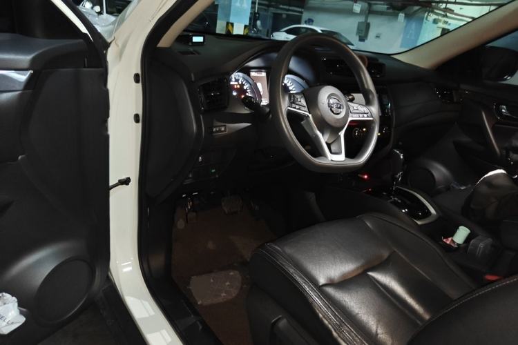 Used Nissan X-Trail 2017 2.0L CVT Comfort Edition 2WD Driver Seat