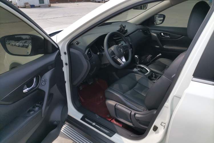 Used Nissan X-Trail 2017 2.0L CVT Comfort Edition 2WD Driver Seat