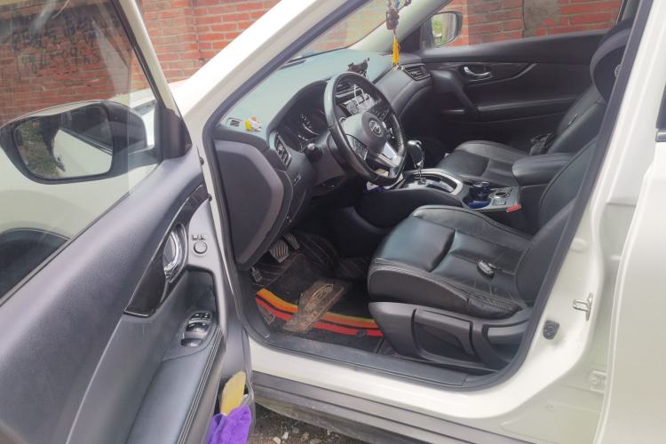 Used Nissan X-Trail 2017 2.0L CVT Smart Enjoyment Version 2WD Driver Seat