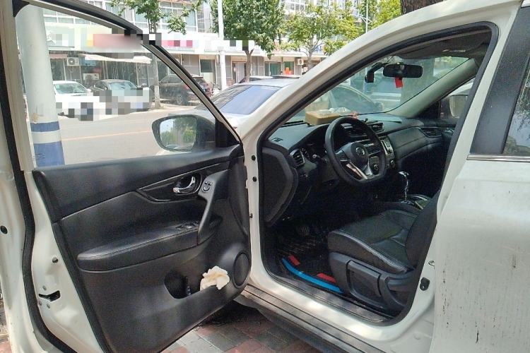 Used Nissan X-Trail 2017 2.0L CVT Comfort Edition 2WD Driver Seat
