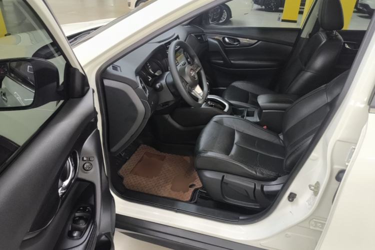 Used Nissan X-Trail 2017 2.0L CVT Comfort Edition 2WD Driver Seat