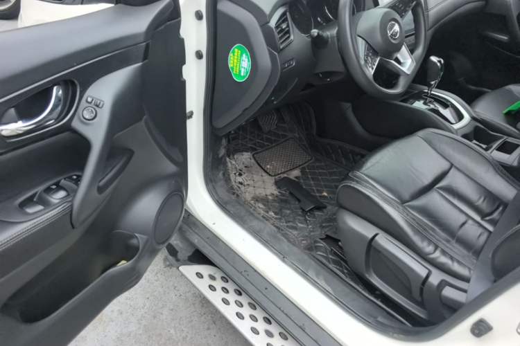 Used Nissan X-Trail 2017 2.0L CVT Comfort Edition 2WD Driver Seat