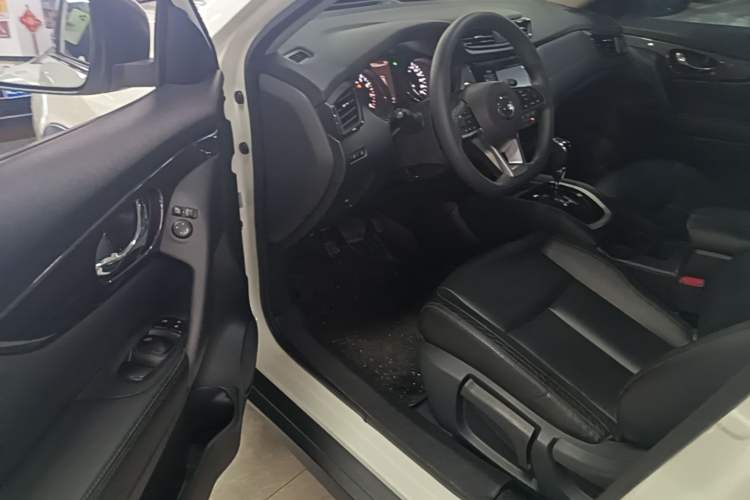 Used Nissan X-Trail 2017 2.0L CVT Comfort Edition 2WD Driver Seat