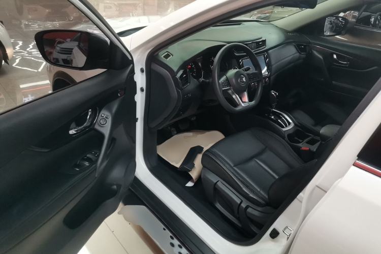 Used Nissan X-Trail 2017 2.0L CVT Comfort Edition 2WD Driver Seat