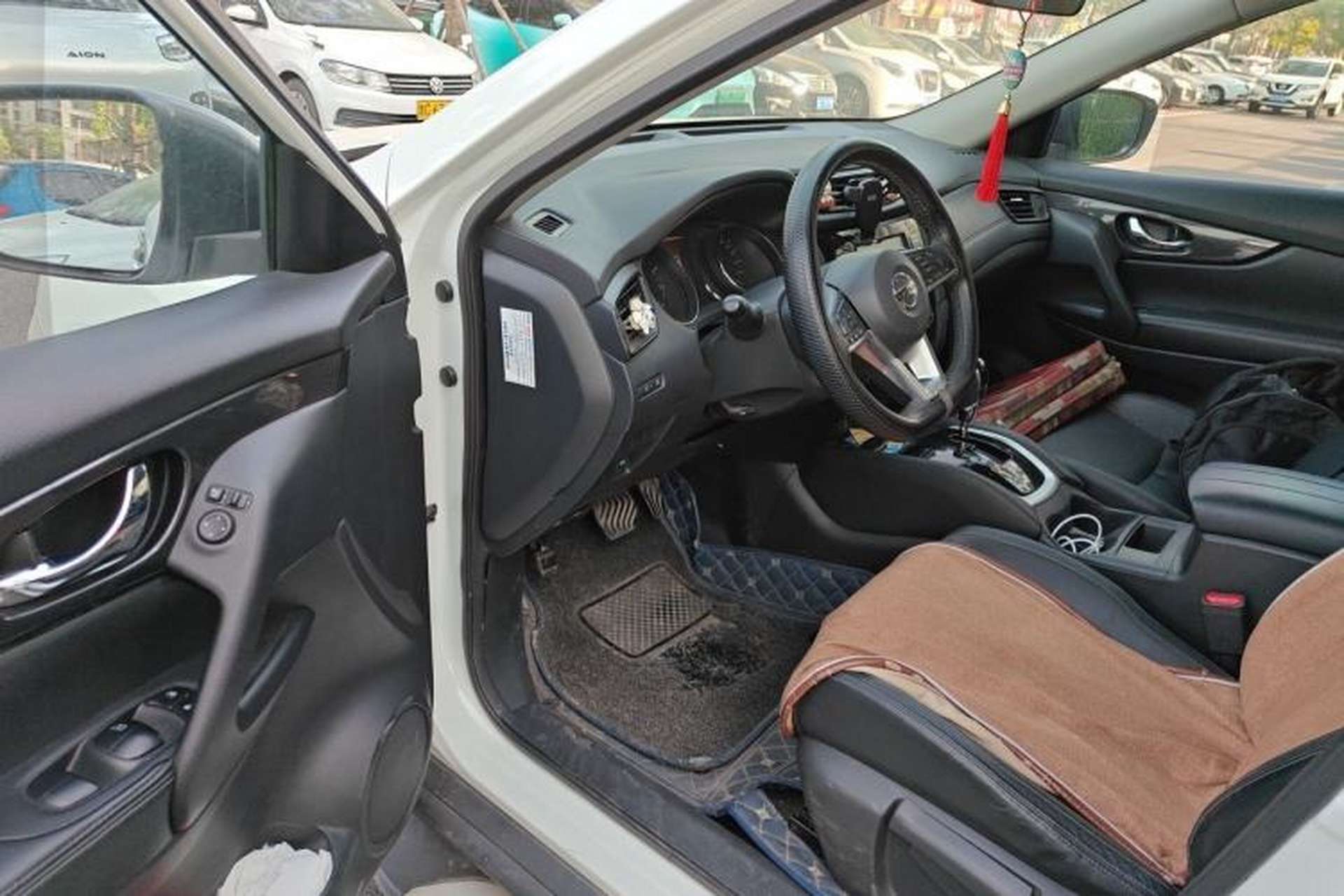 Used Nissan X-Trail 2017 2.0L CVT Comfort Edition 2WD Driver Seat