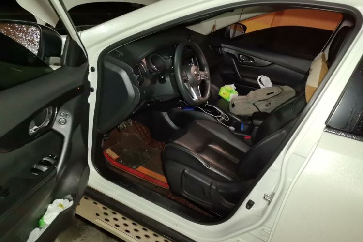 Used Nissan X-Trail 2017 2.0L CVT Comfort Edition 2WD Driver Seat