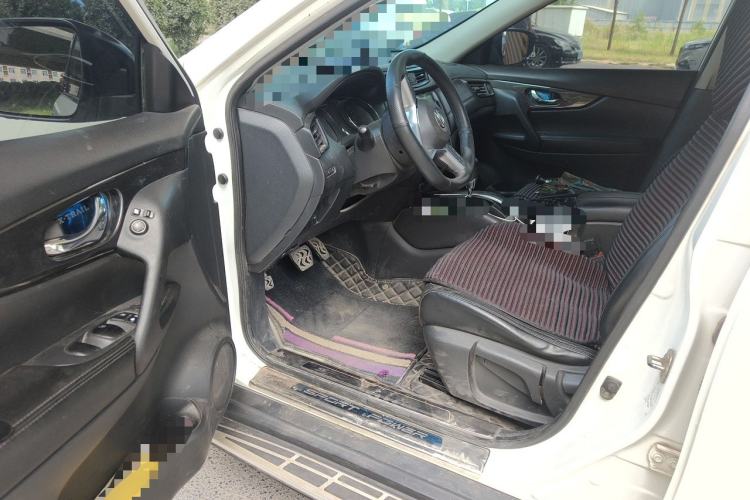 Used Nissan X-Trail 2017 2.0L CVT 7-Seater Comfort Edition 2WD Driver Seat
