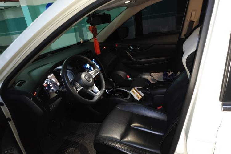 Used Nissan X-Trail 2017 2.0L CVT Comfort Edition 2WD Driver Seat