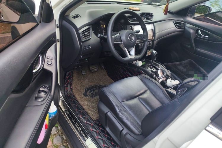 Used Nissan X-Trail 2017 2.0L CVT Comfort Edition 2WD Driver Seat