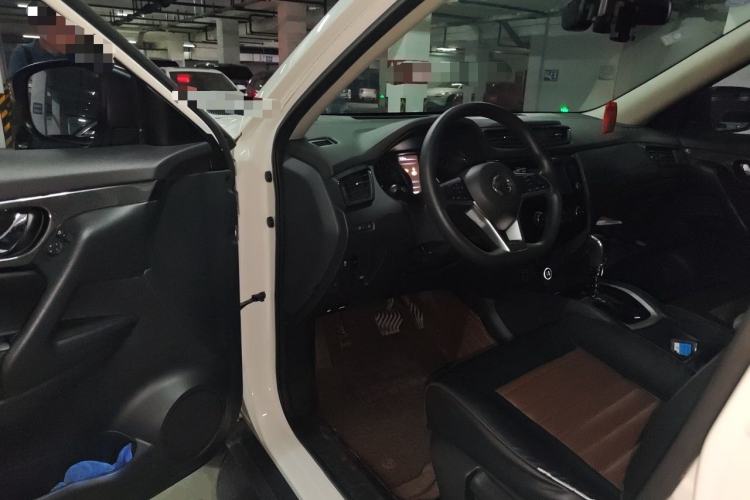 Used Nissan X-Trail 2017 2.0L CVT Comfort Edition 2WD Driver Seat