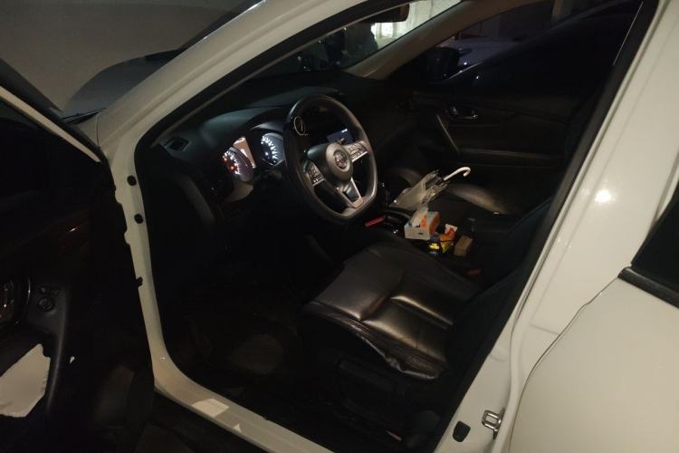 Used Nissan X-Trail 2017 2.0L CVT Smart Enjoyment Version 2WD Driver Seat